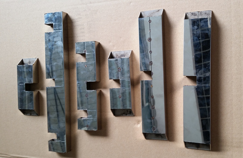 4．激光切割可以切割不銹鋼嗎：不銹鋼激光切割機(jī)可以切割5mm不銹鋼嗎？它的價(jià)格是多少？ 